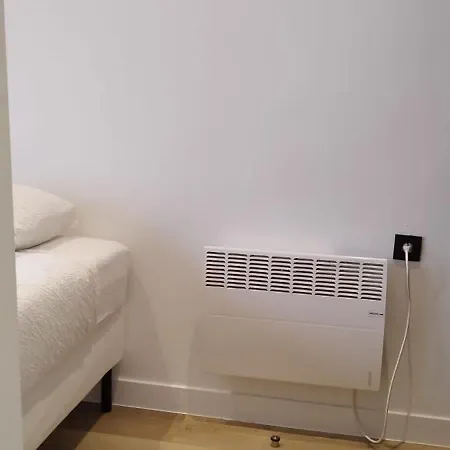 D 28 Guest house
